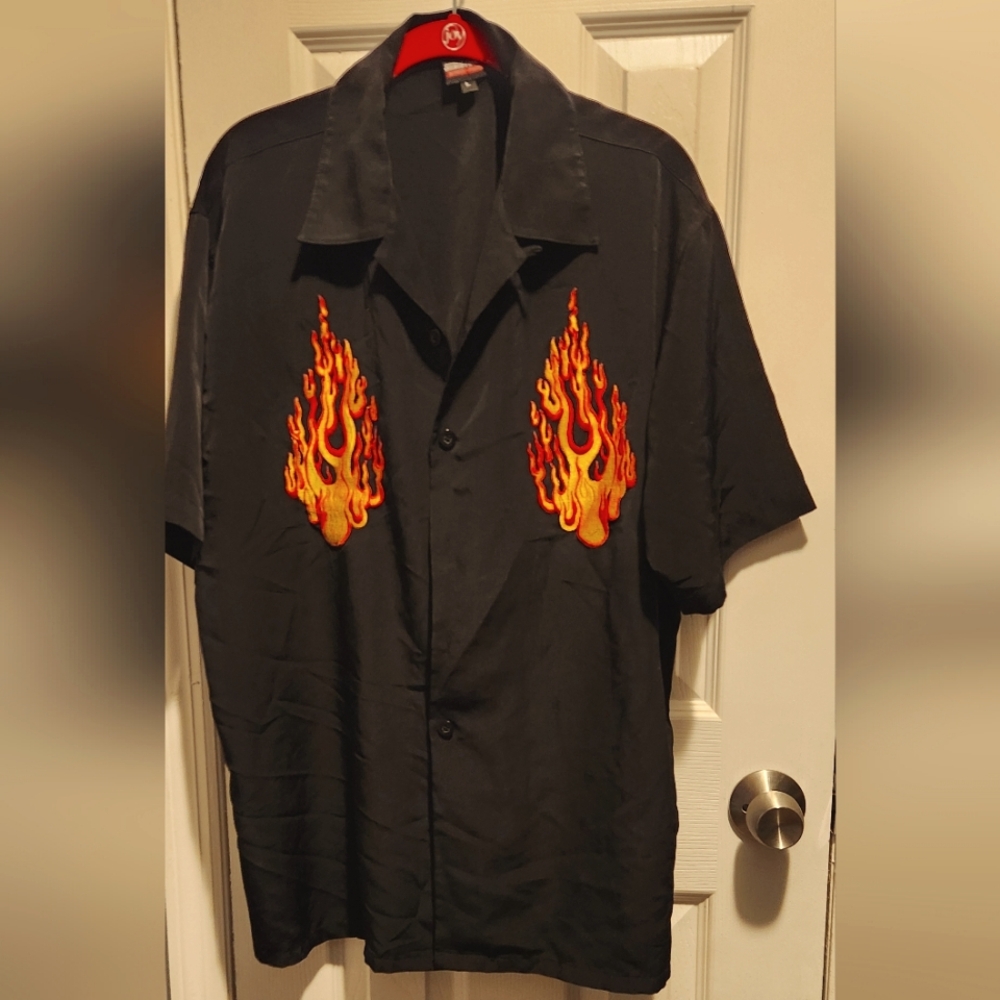 Silver Point Authentic. Original Short Sleeve Button Up Shirt